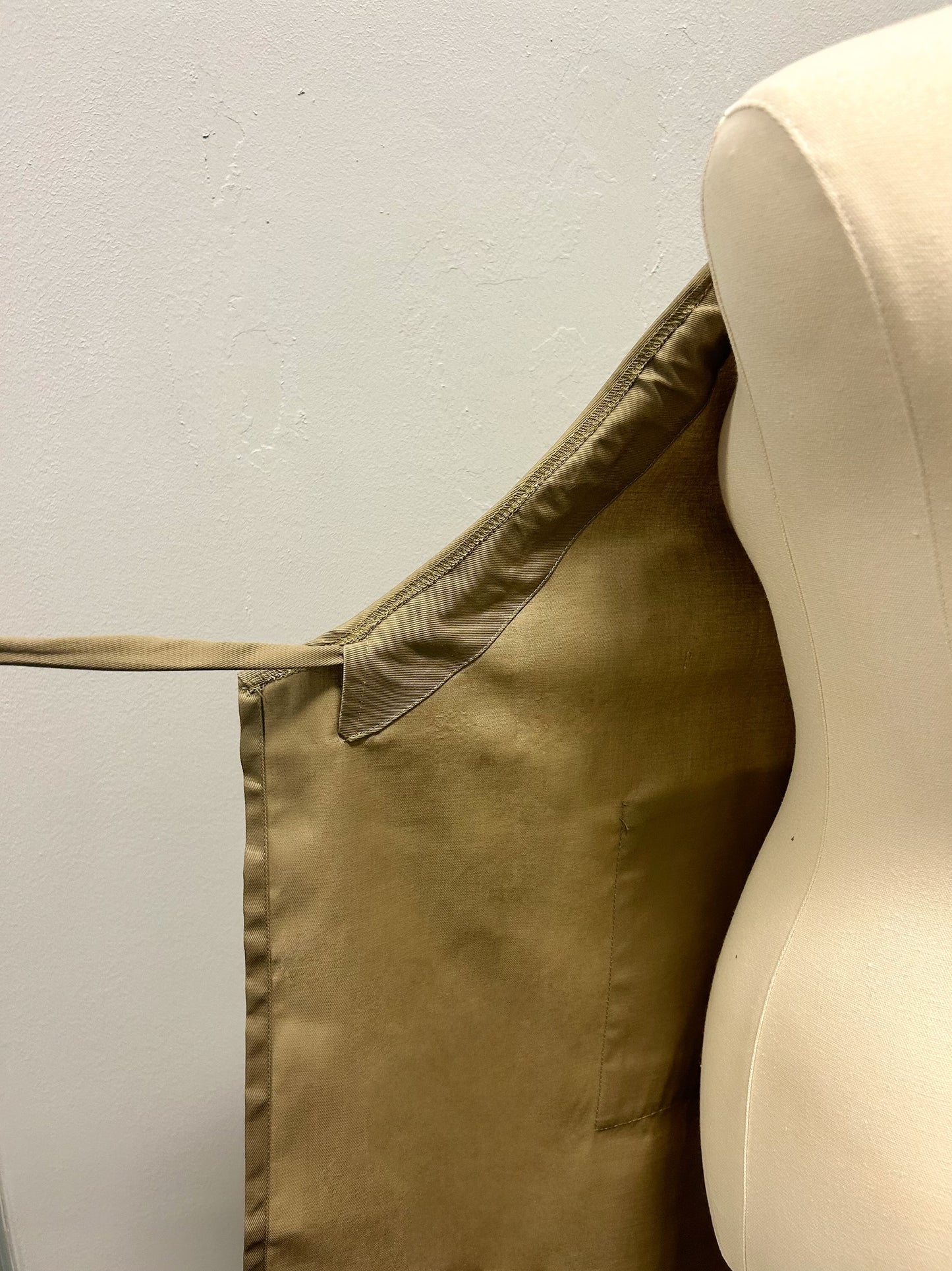 DWD Apron With Adjustable String